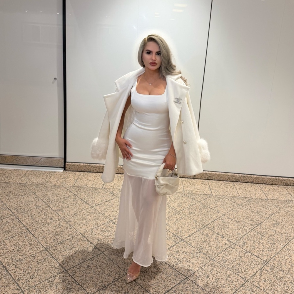 Commense Elegant White Dress - Picture 2 of 2